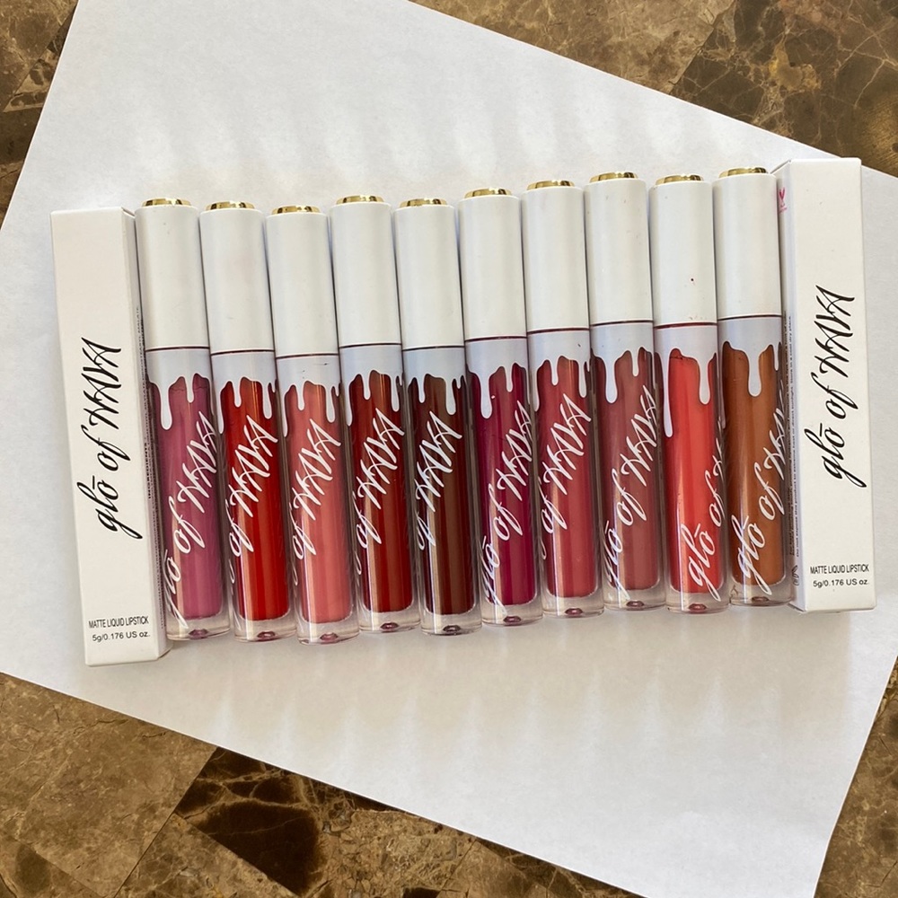 glō of HAYA liquid matte lipsticks